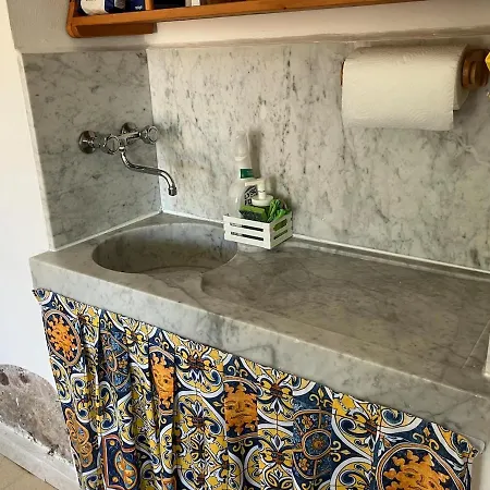Appartement Ferlisi S House